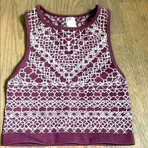 Burgundy Seamless Cropped tank- Fabletics